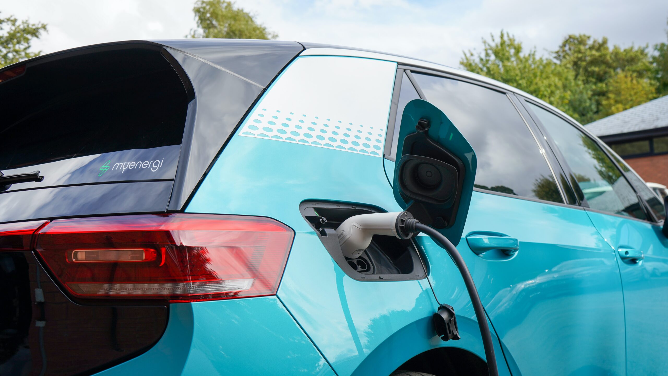 Reviving A Carbon-Free Electric Vehicle Has Become Choice For Automakers