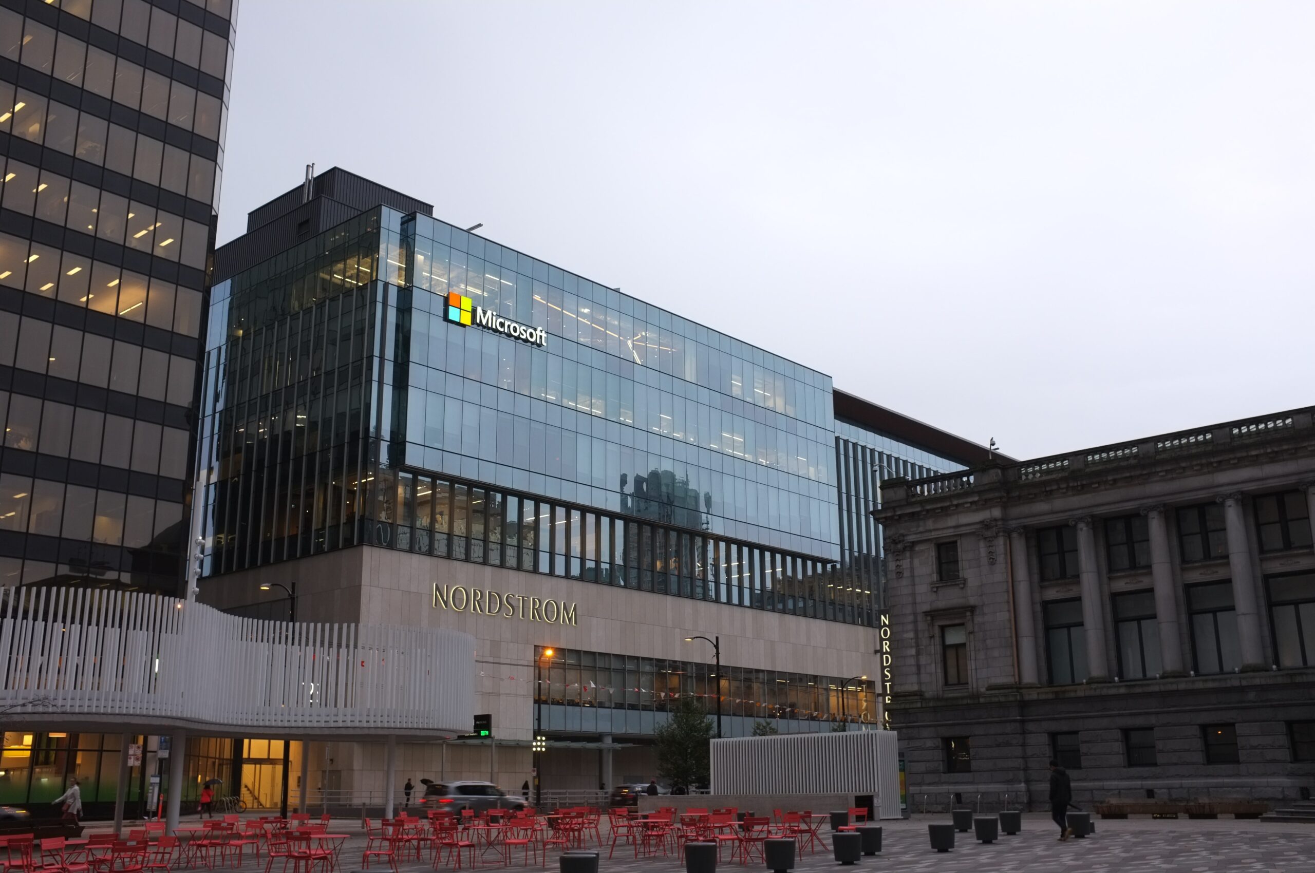 Know About How Microsoft Pledges To Let EU Users Keep Data Inside The Bloc