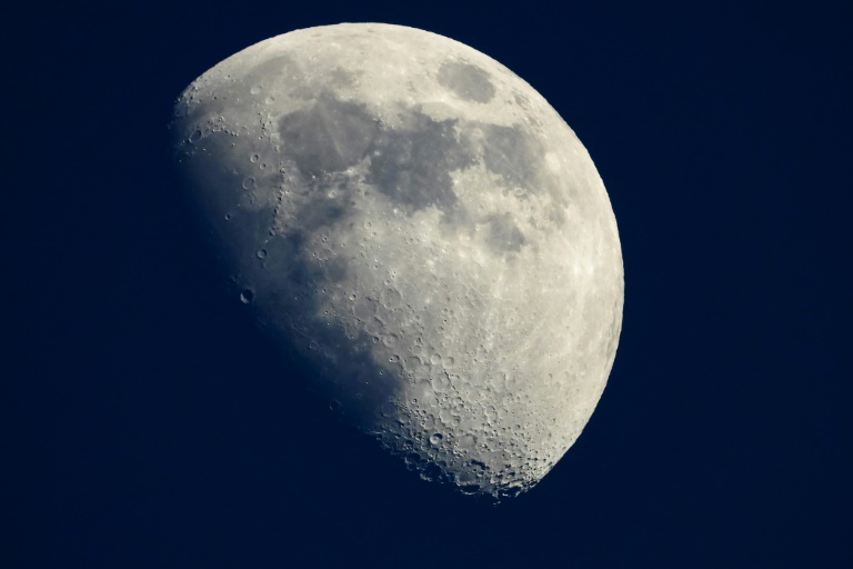 Moon’s Surface About To Take 3 Ton Hit At A Pace of 5,800 mph