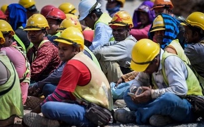 Canada Seeks to Reduce Dependency on Foreign Workers and International Students, Minister Asserts