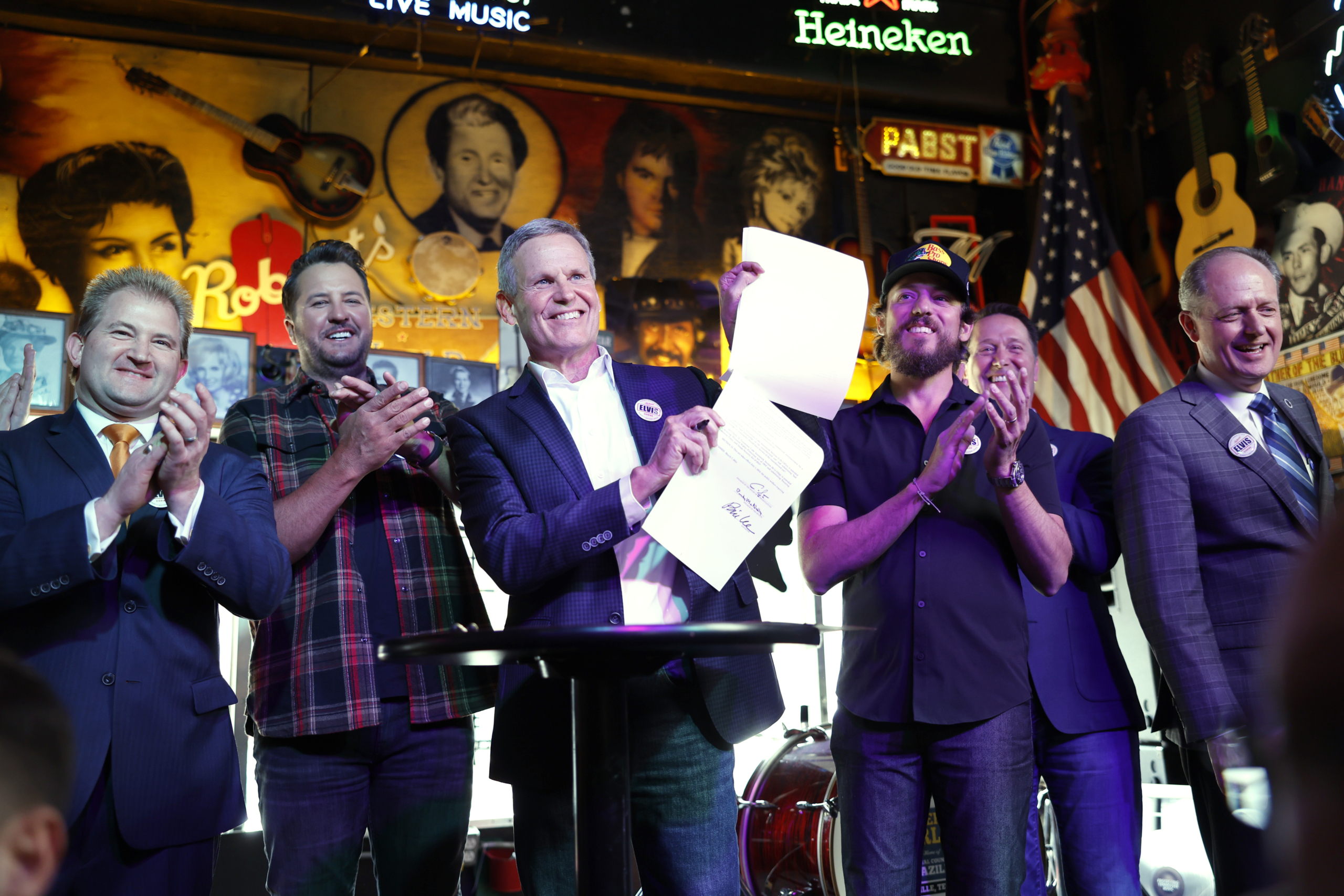 Tennessee Becomes First State to Protect Musicians from AI