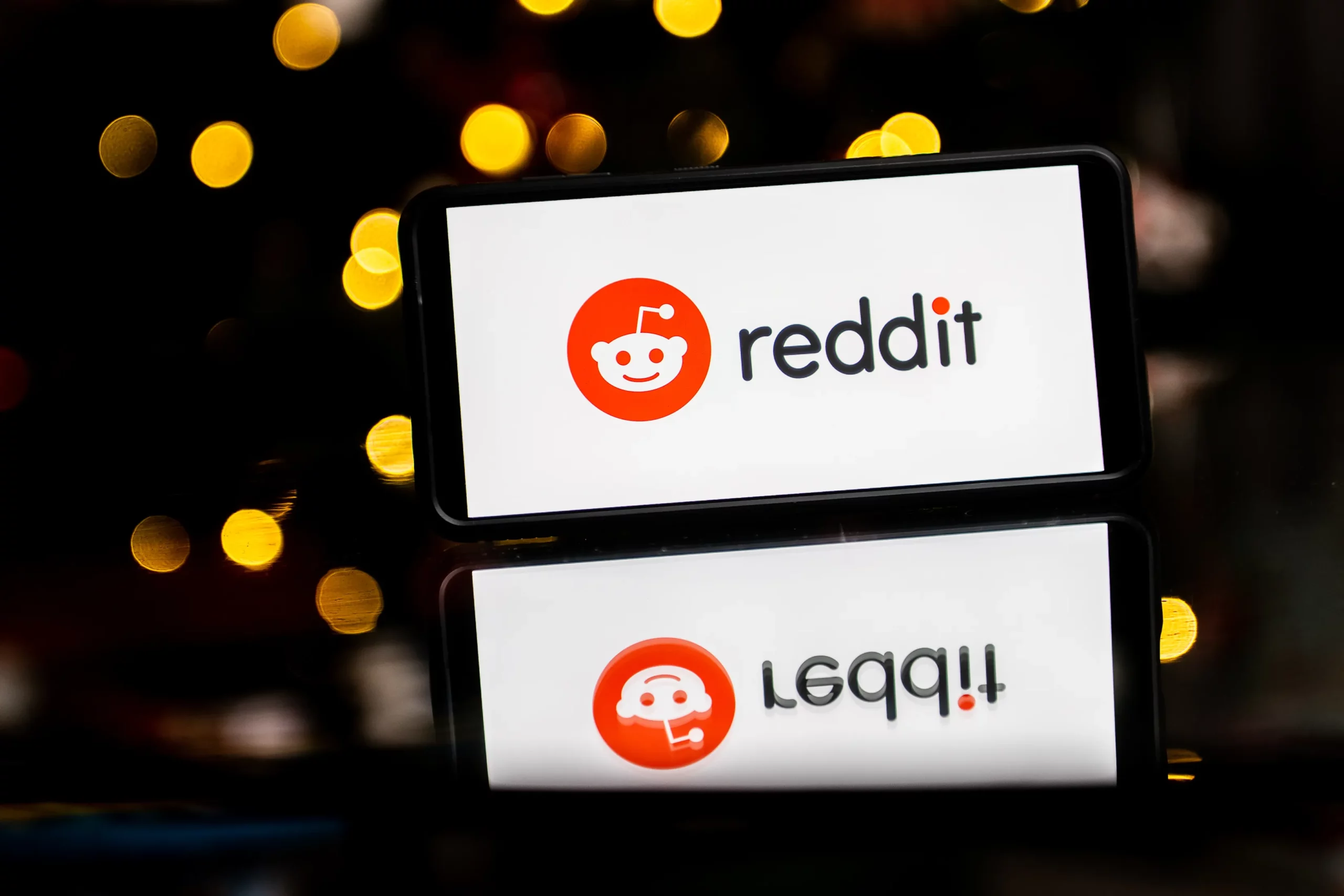 FTC Eyes Reddit’s AI Data Licensing as Company Prepares for Public Debut