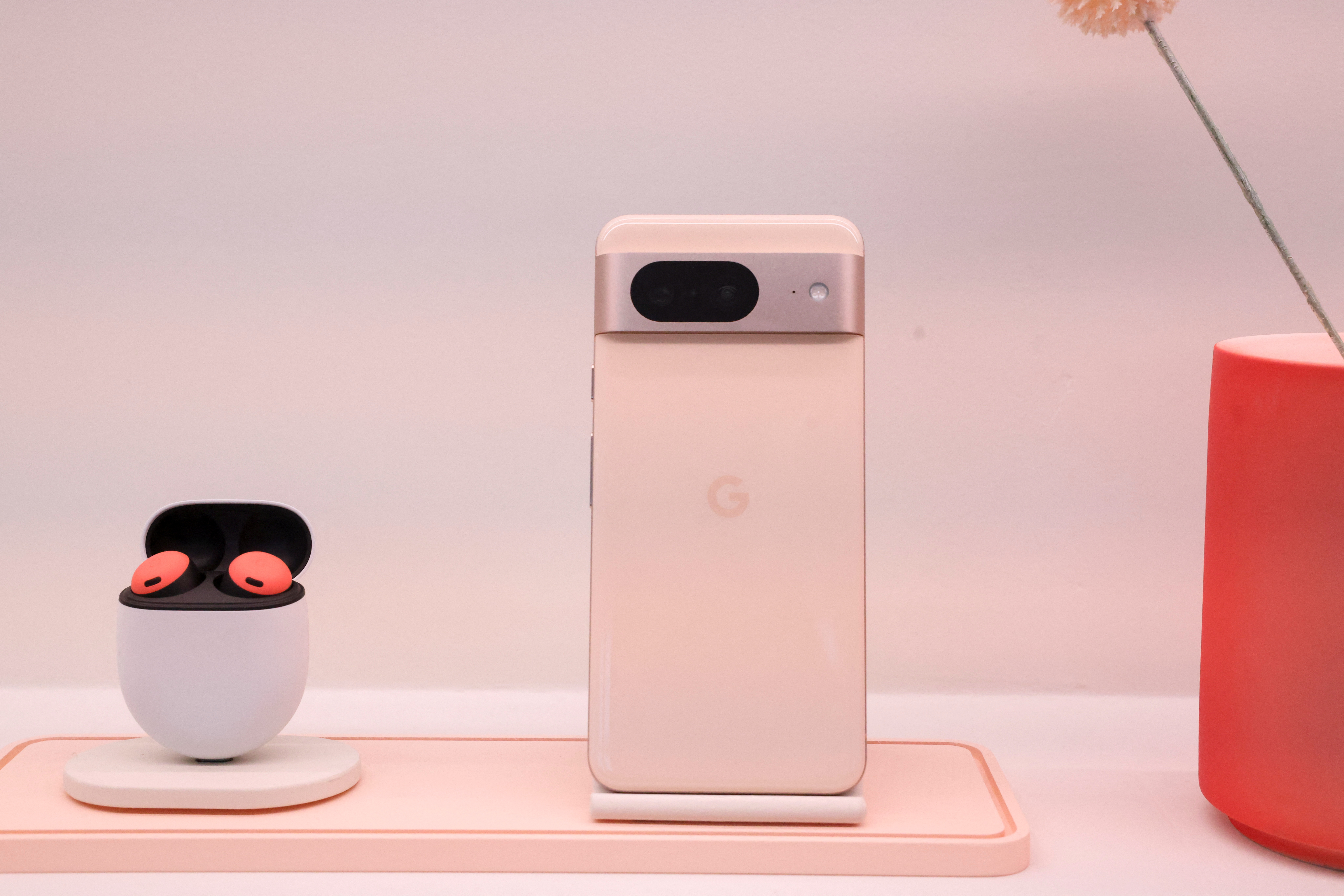 Google Announces Free Access to Magic Editor and Other AI Photo Tools