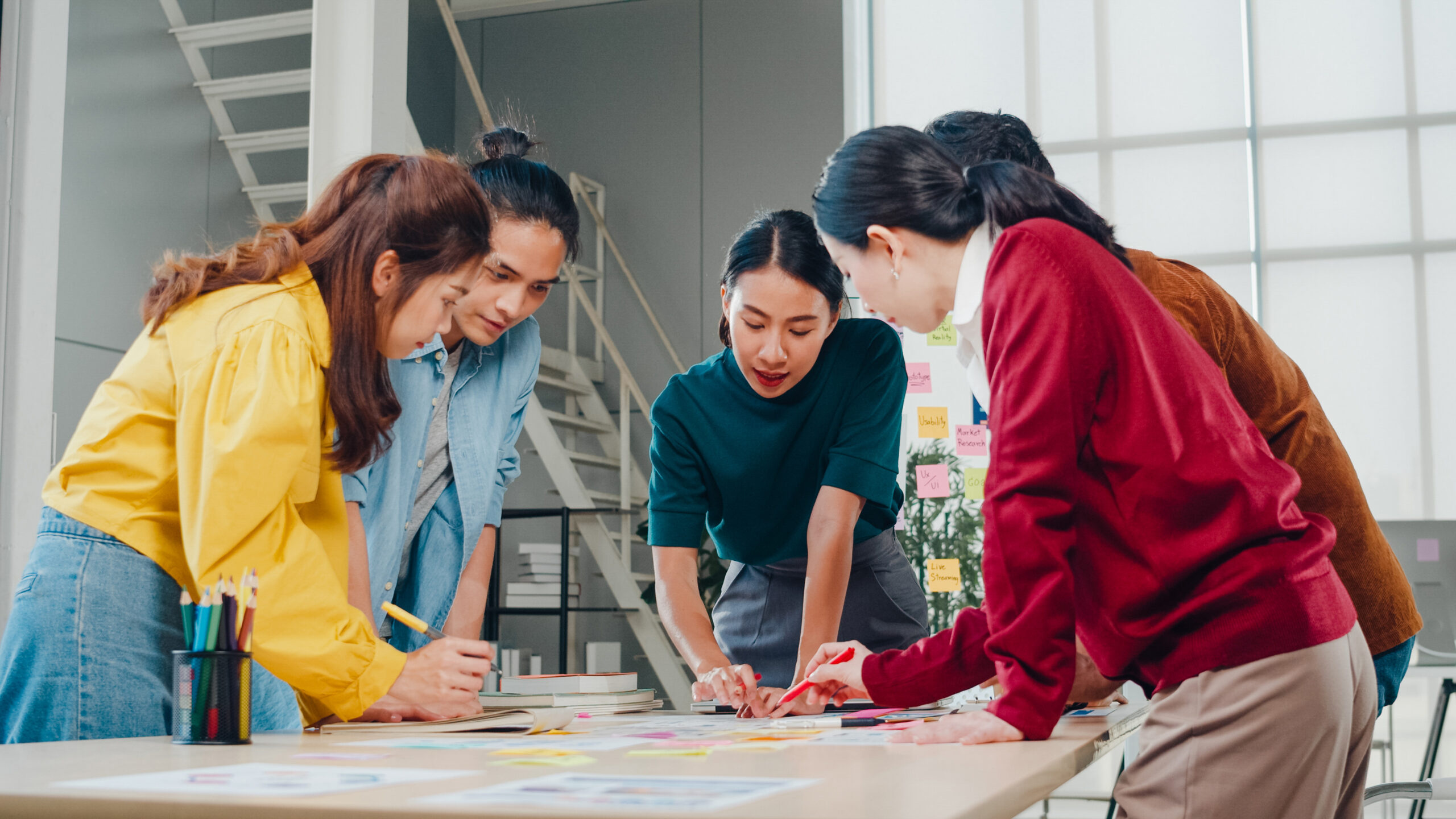 Why Brand Building and Performance Marketing Go Hand in Hand