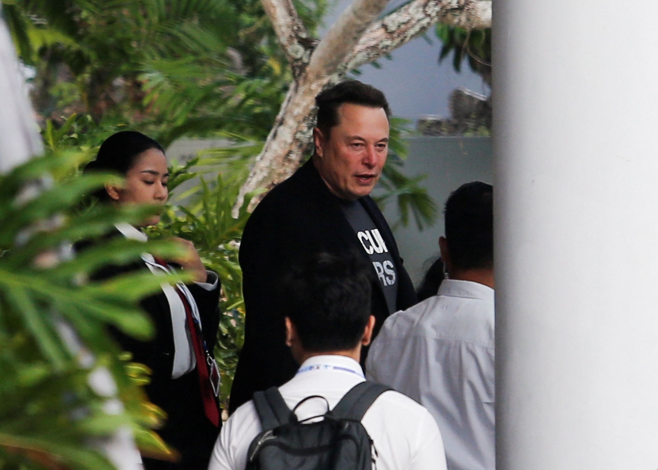Musk and Indonesian Health Minister Launch Starlink for Healthcare Sector
