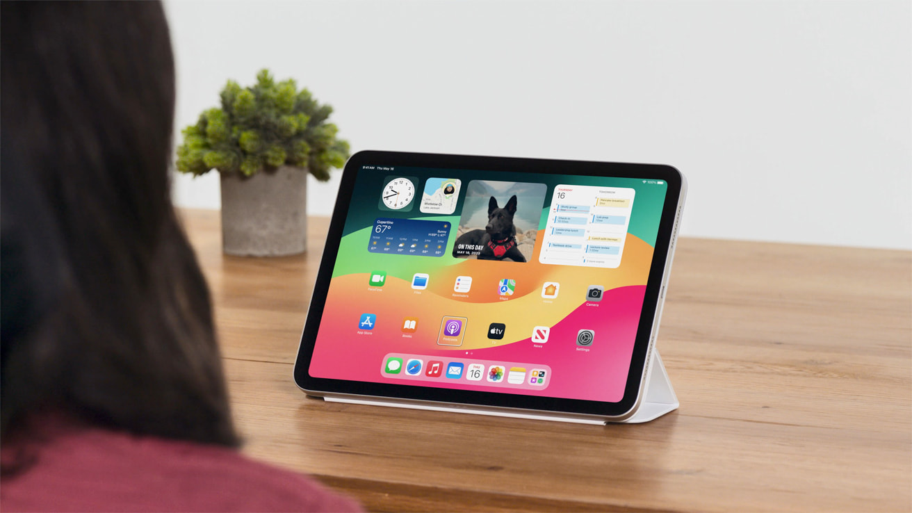 Apple Introduces Eye-Tracking in iPhones and iPads