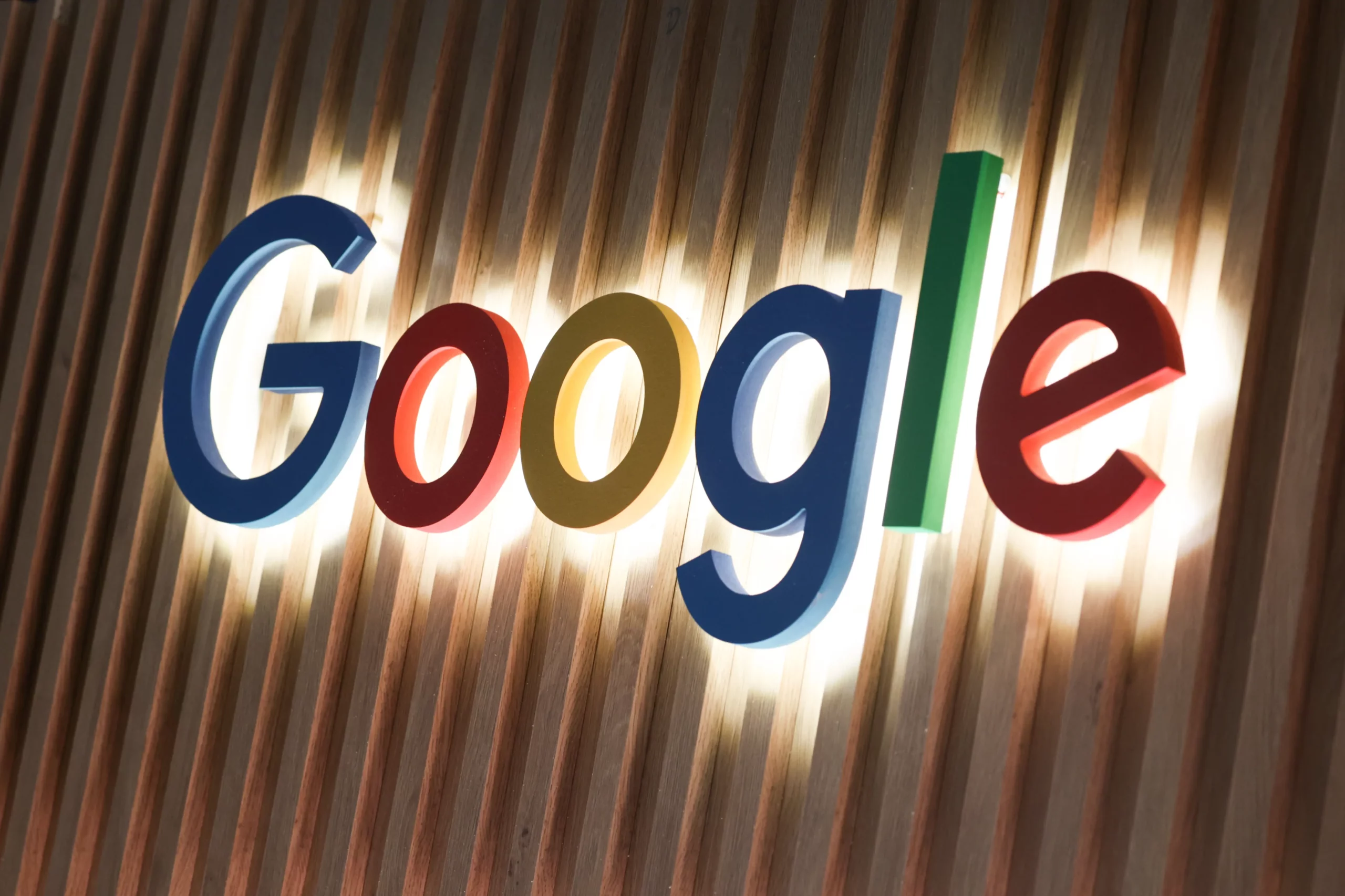 Google Manually Removes Odd Advice from AI Overview Search Tool