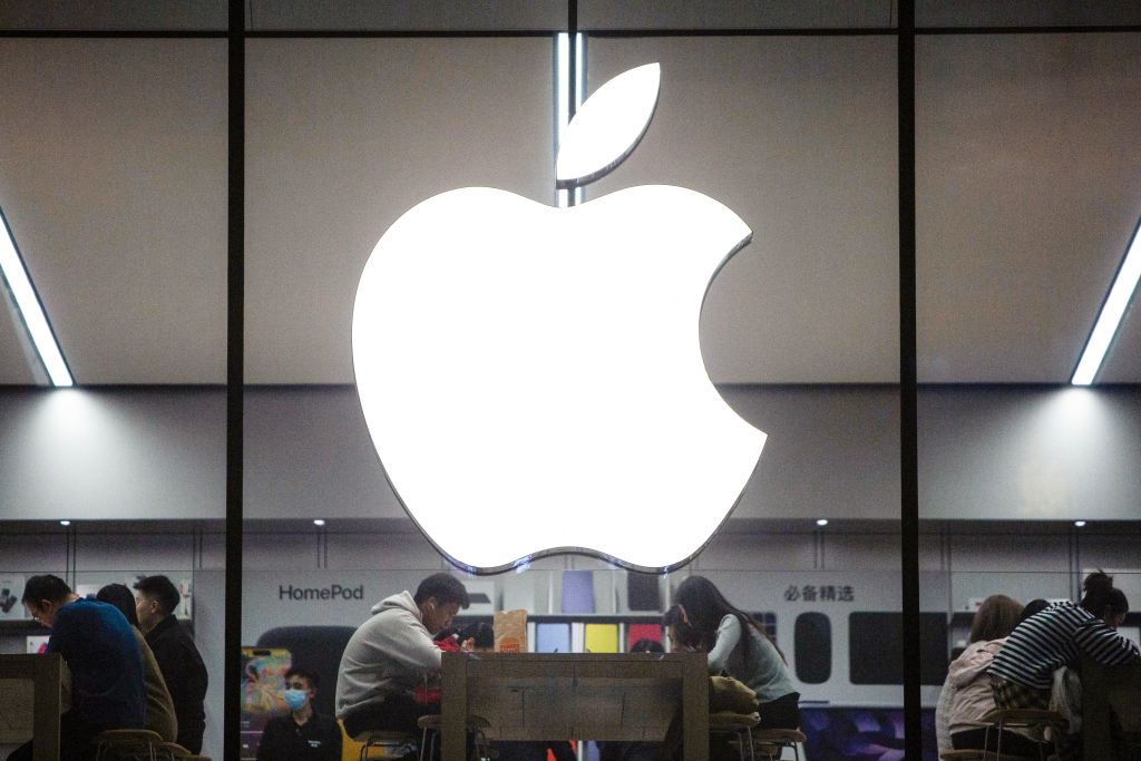 Apple Developer Academy Introduces AI Training for Students and Alumni
