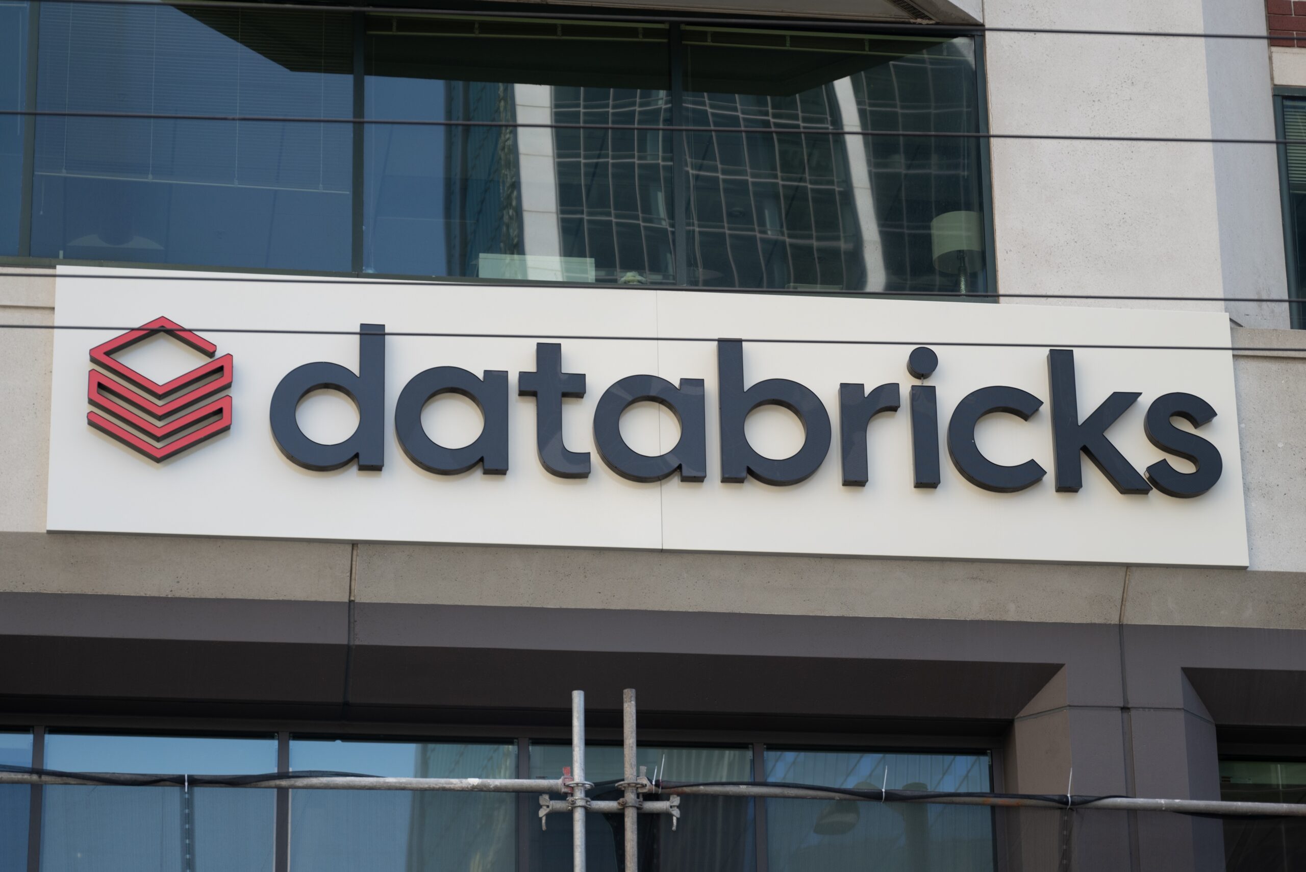 Databricks Enhances Mosaic AI to Empower Enterprises in Leveraging Large Language Models (LLMs)