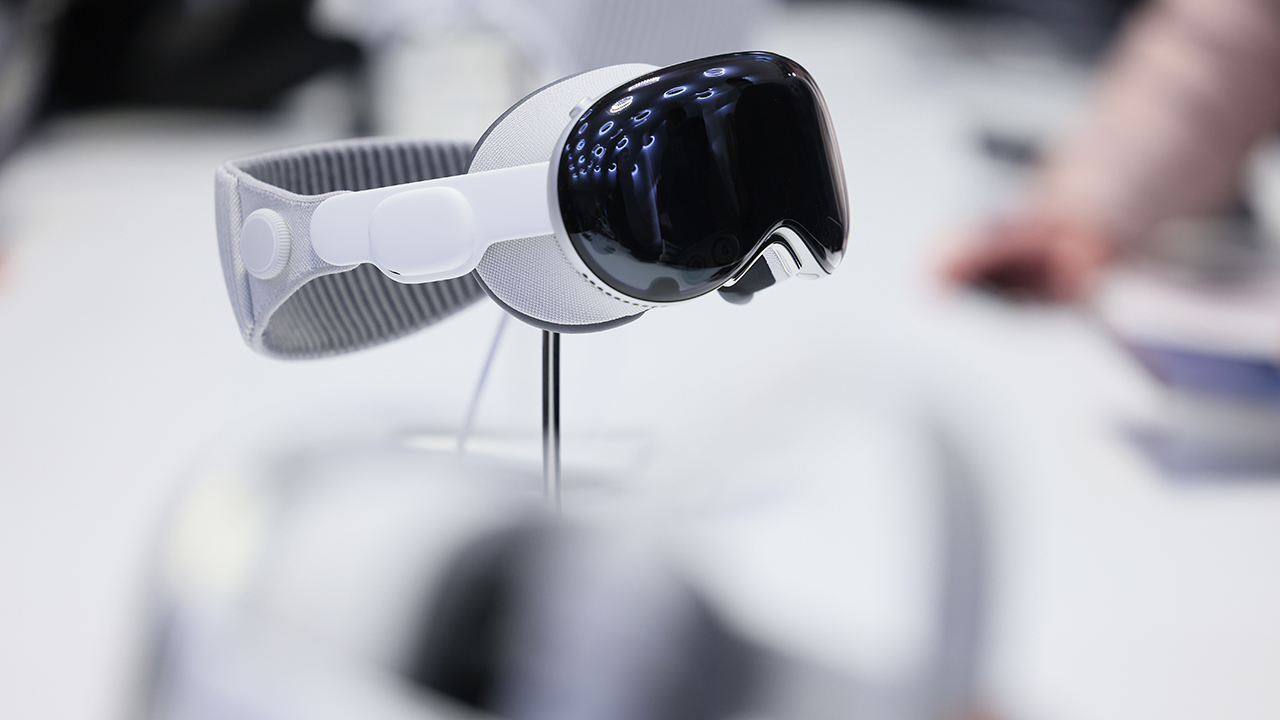 Apple to Support Alternative Payments for Vision Pro in EU