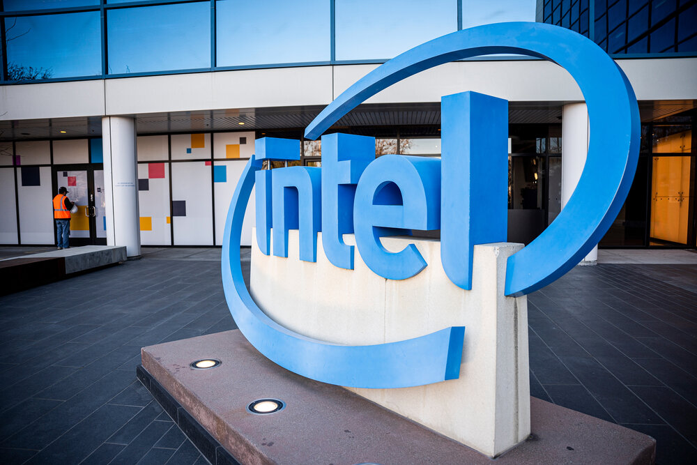 Intel Avoids UK Sales Ban in Patent Dispute with R2