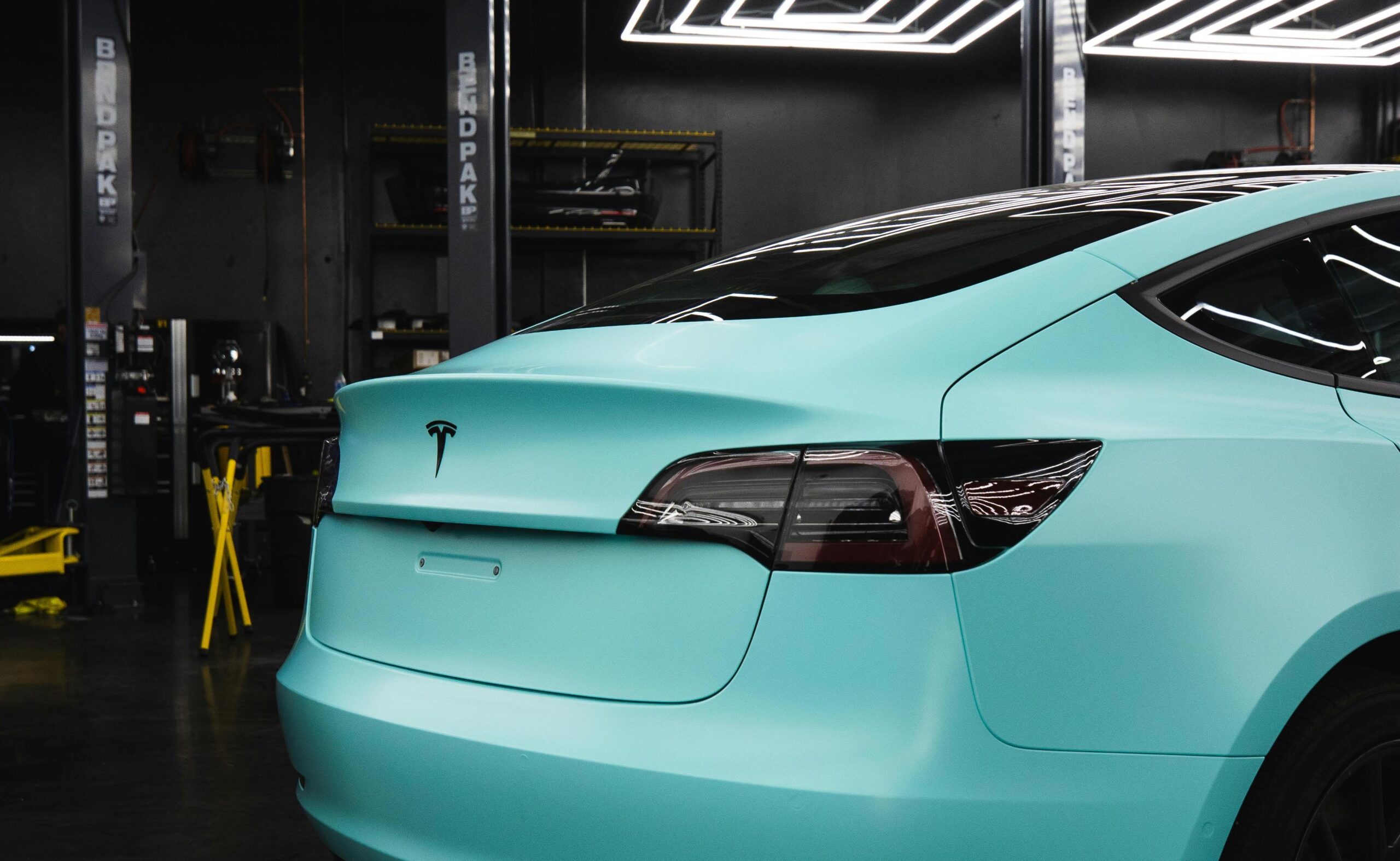 FBI Creates Task Force After Rising Threats and Attacks on Tesla Facilities