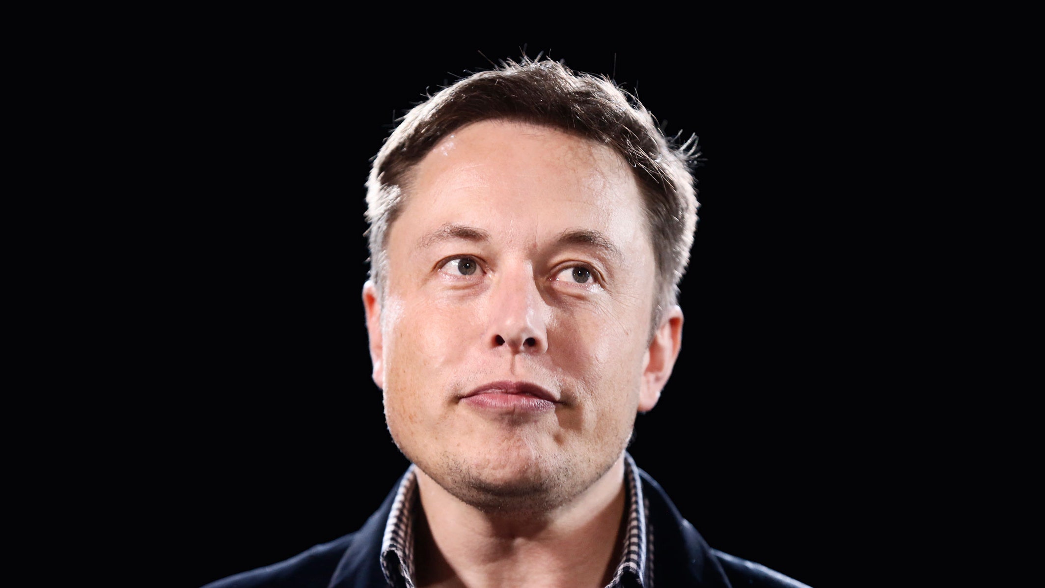 Tesla’s Stock Declines Amid Musk’s Focus on Politics and White House Involvement