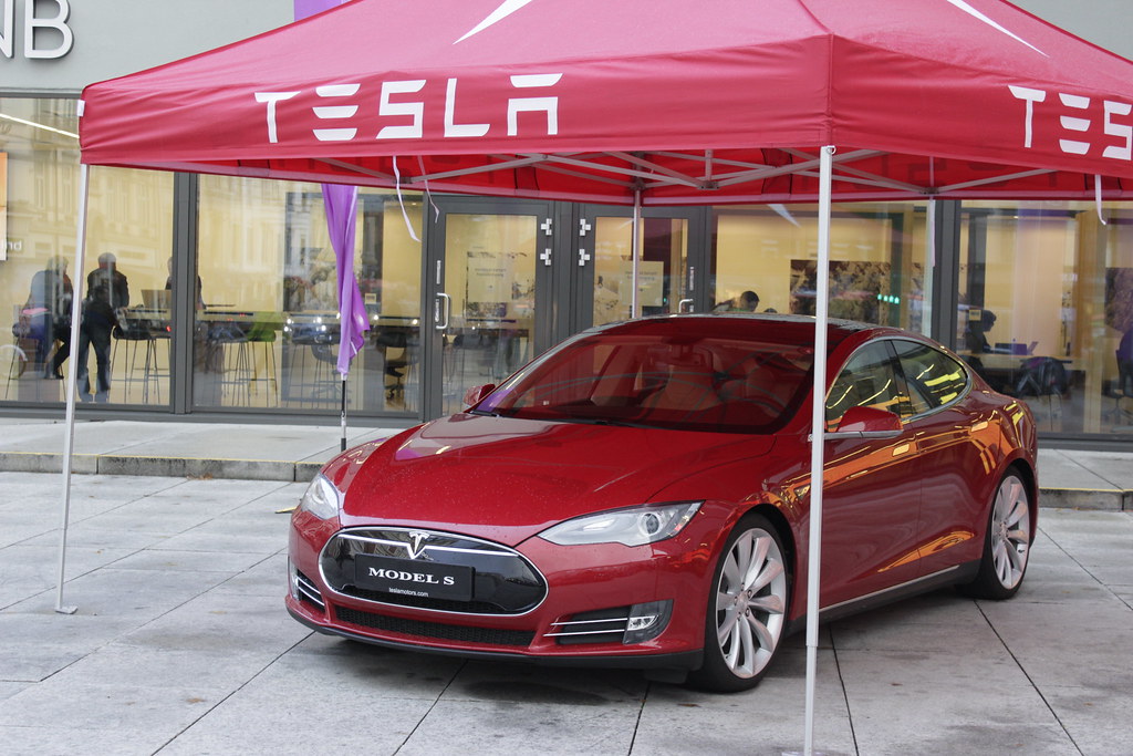 Tesla Accused of Odometer Fraud to Avoid Repair Payouts Under Warranty