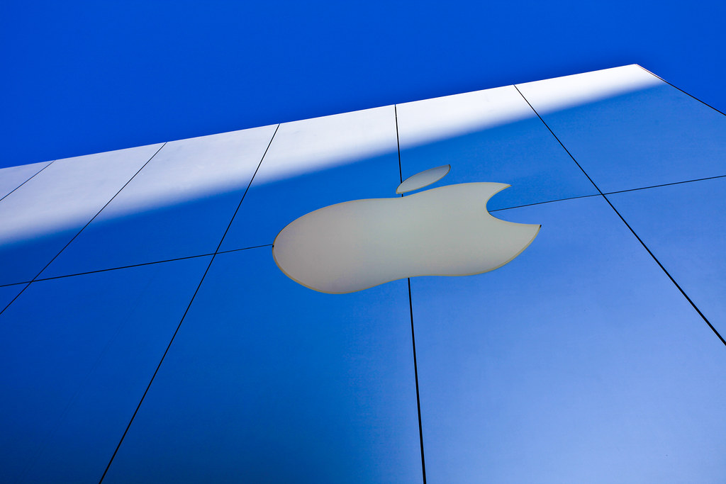 Apple Continues To Develop Its Smart Glasses Technology