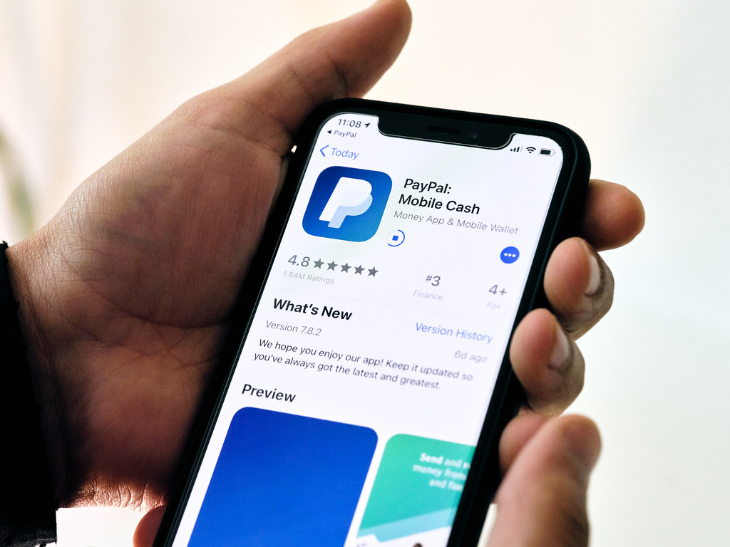 PayPal’s Earnings Reports Begin with Growing Concerns Over Trump Tariffs and Consumer Behavior