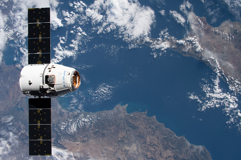 SpaceX challenges AST SpaceMobile’s plans for next-gen satellites