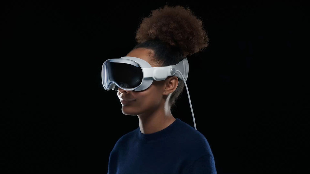 Apple Intelligence Enhances Vision Pro Capabilities with Latest Update