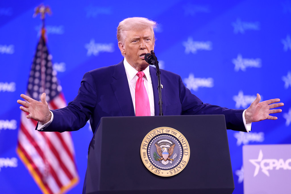 Trump Urges Putin to Halt Strikes on Kyiv