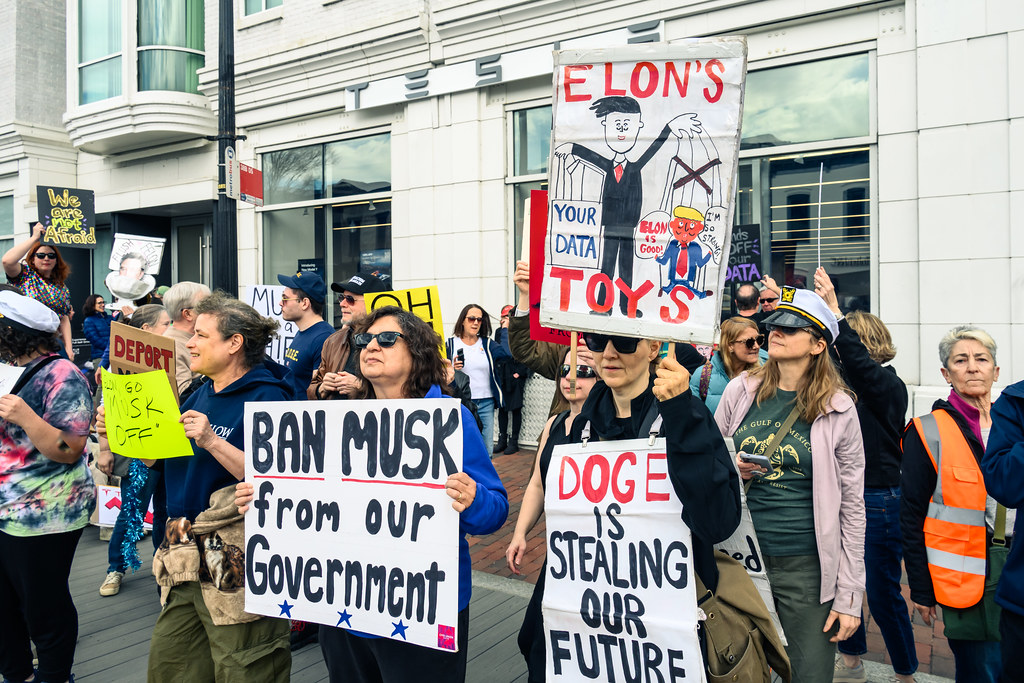 Tesla Recognizes Anti-Musk Protests as a Risk to Its Business