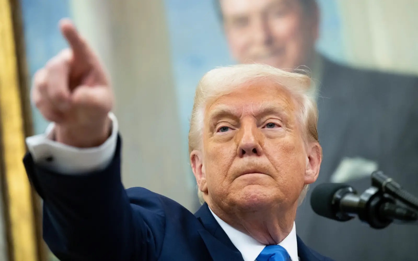 Trump’s Tariff Strategy Not Meant to Cause Market Crash, Says White House Official