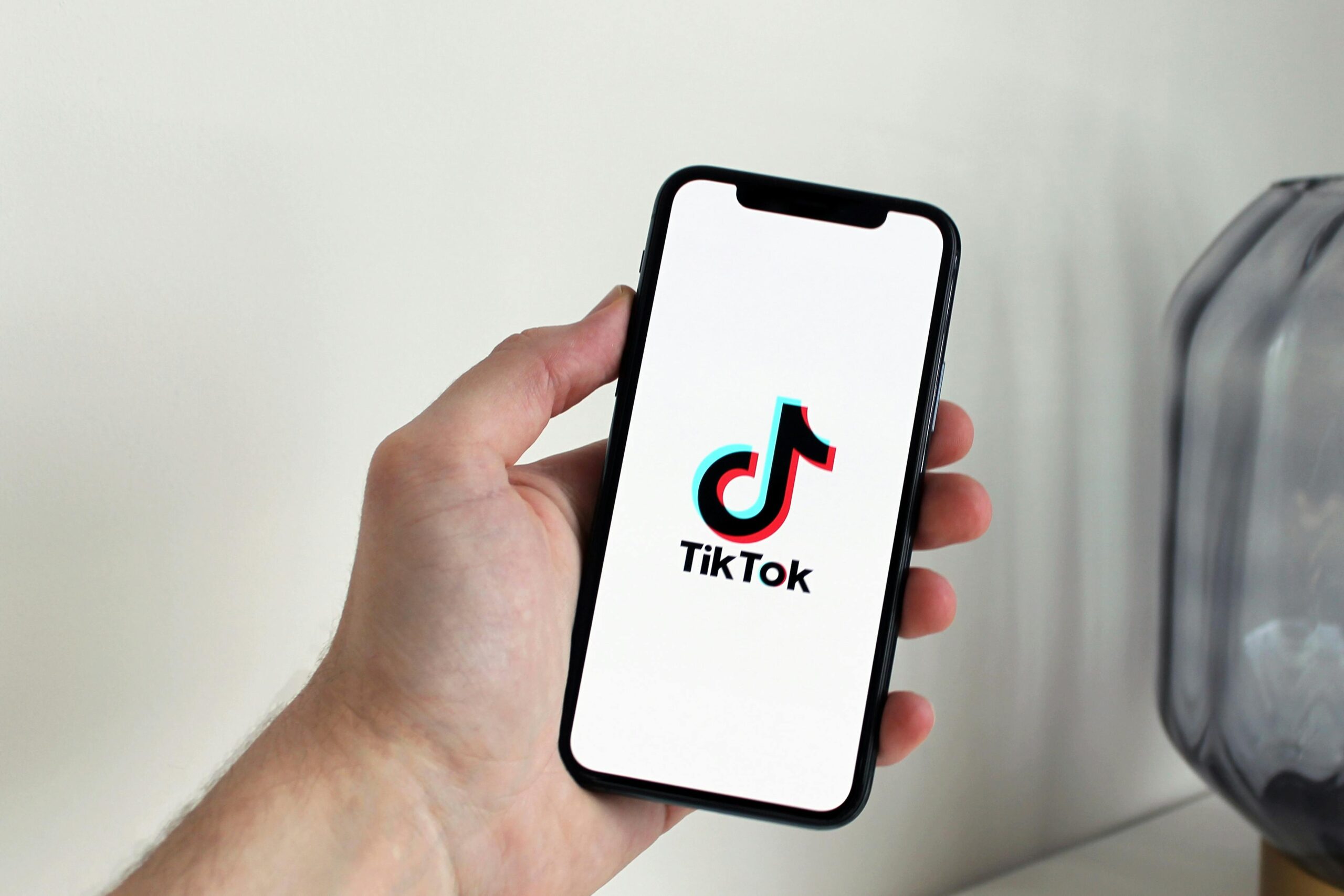 TikTok Remains on App Store Following Attorney General Pam Bondi’s Assurance