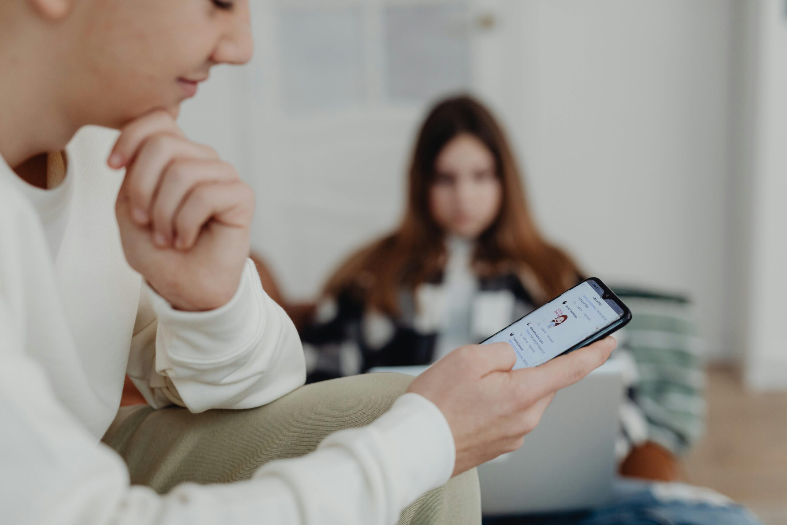 Study Finds Social Media Isn’t Entirely Harmful for Teen Mental Health