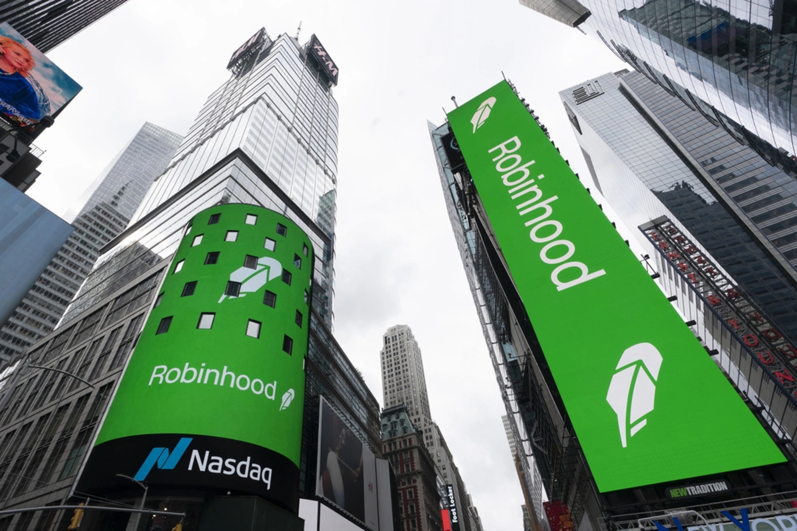 Robinhood Expands in Canada with Acquisition of WonderFi