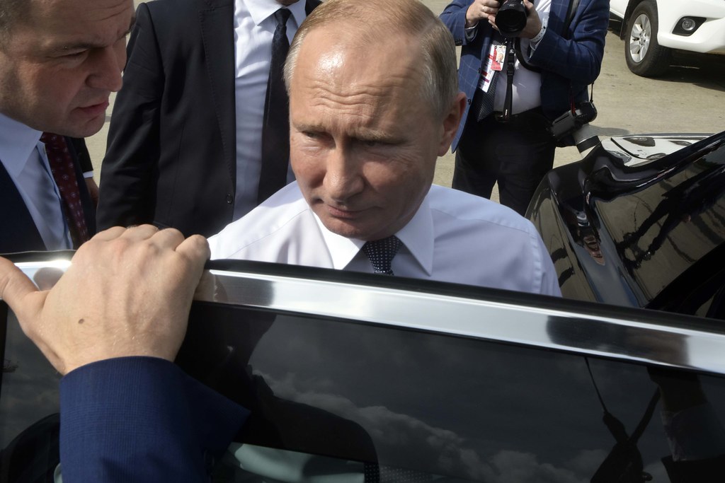 Peace in Ukraine Appears More Distant Following Trump’s Call with Putin