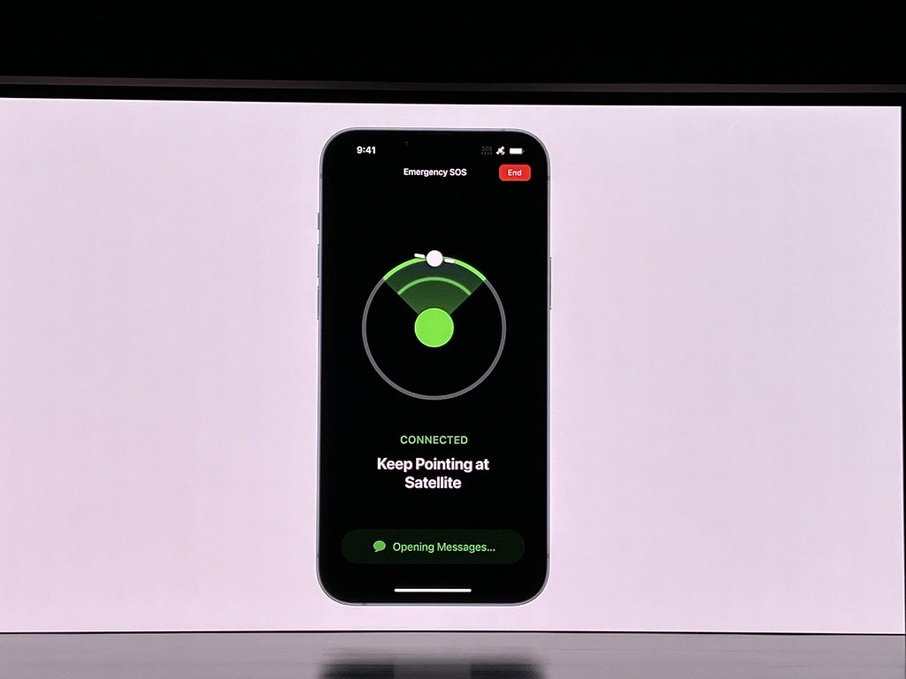 Apple Adds Satellite Features to iPhone 13 with iOS 18.5 Update