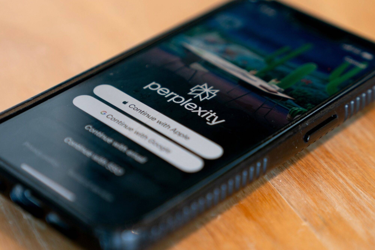 Perplexity CEO Reports 780 Million Queries Last Month
