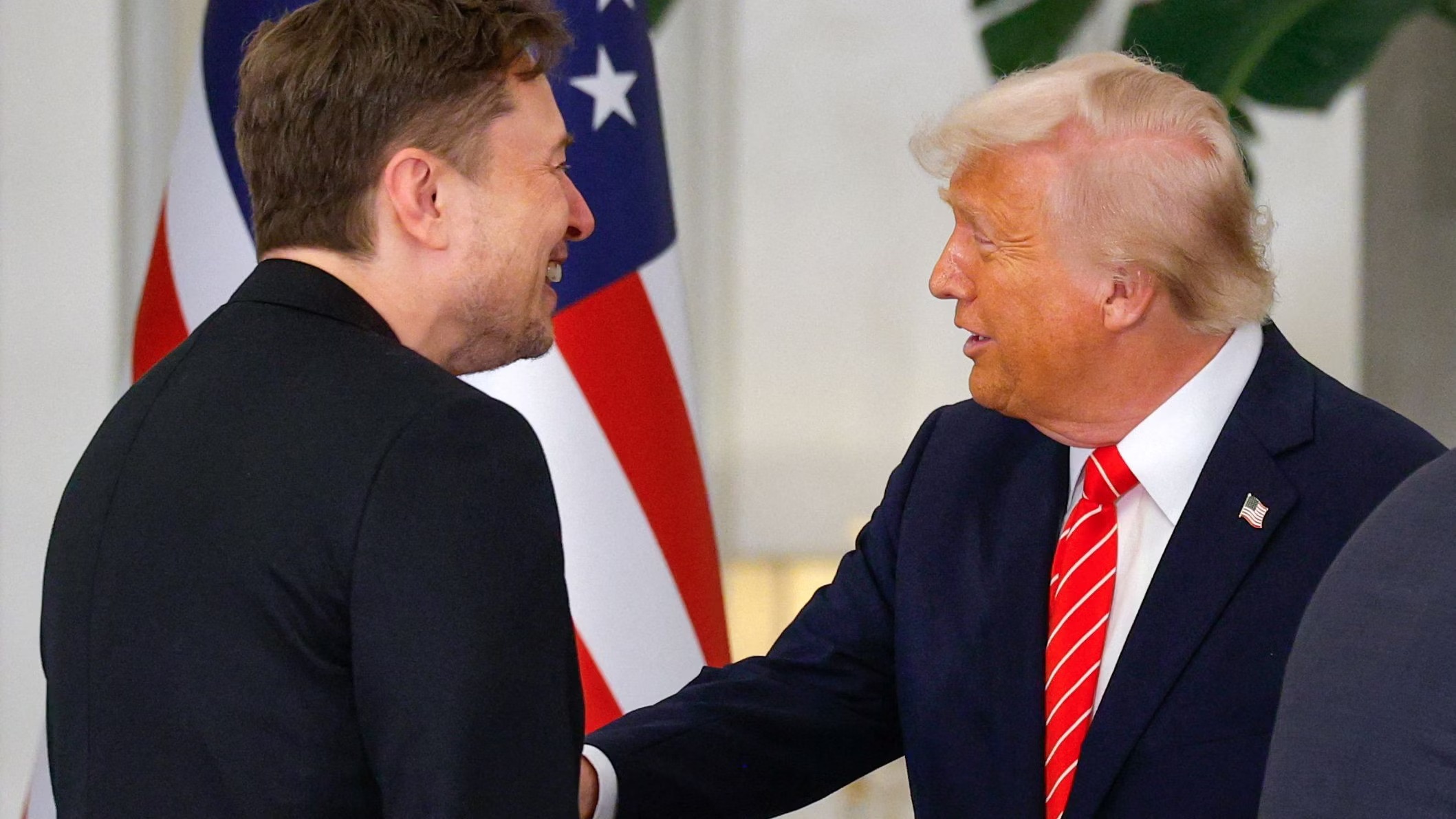 Elon Musk Dodges Questions on Drug Use and Family Drama as Trump Watches