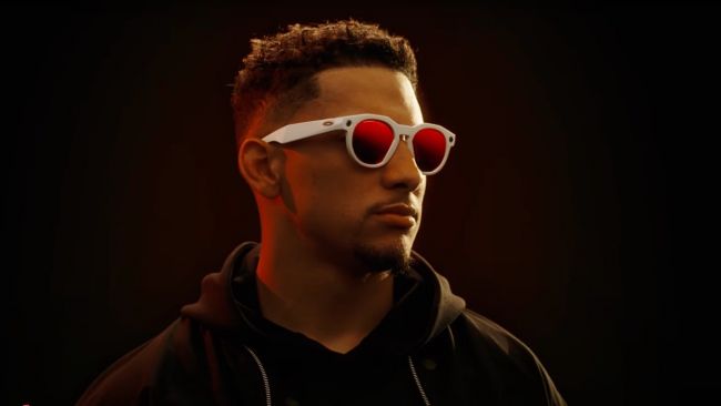 Meta Launches Oakley Smart Glasses with New Features