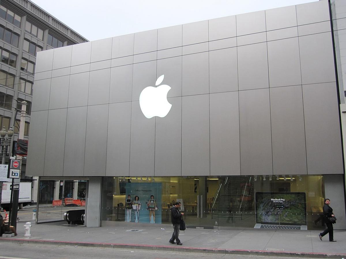 Apple Files Lawsuit Against YouTuber Jon Prosser Over ‘Brazen and Egregious’ iOS 26 Leaks