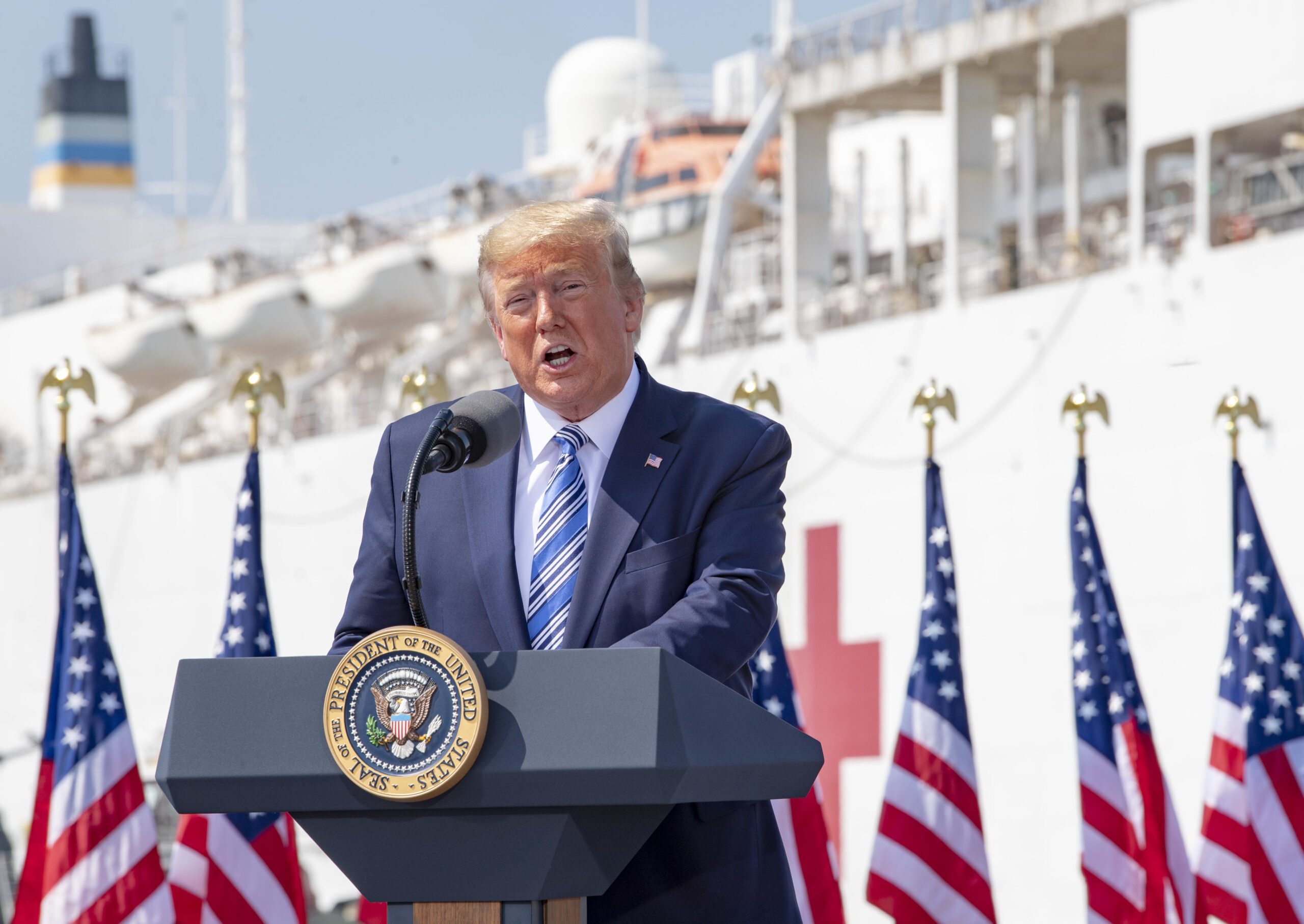 Trump Dismisses Epstein Memo Questions as ‘A Desecration’