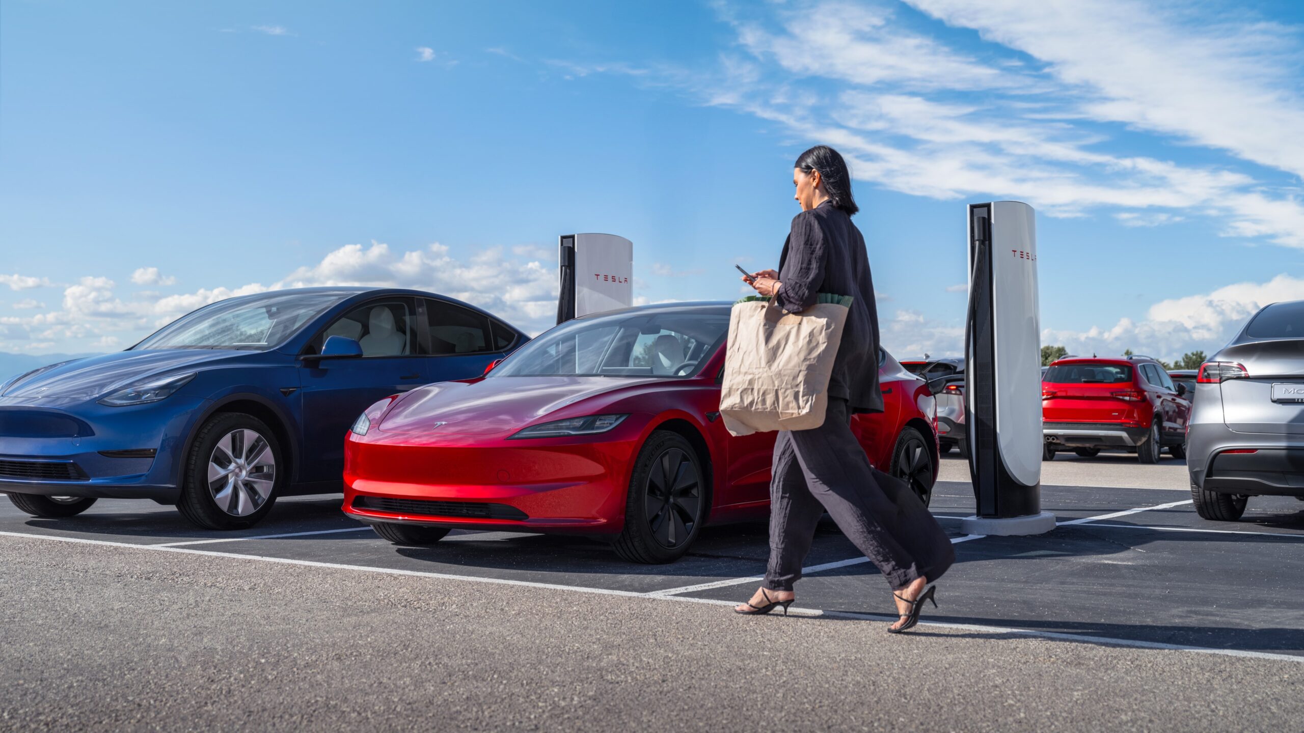 Tesla CFO Sells Additional $1.7 Million in Stock