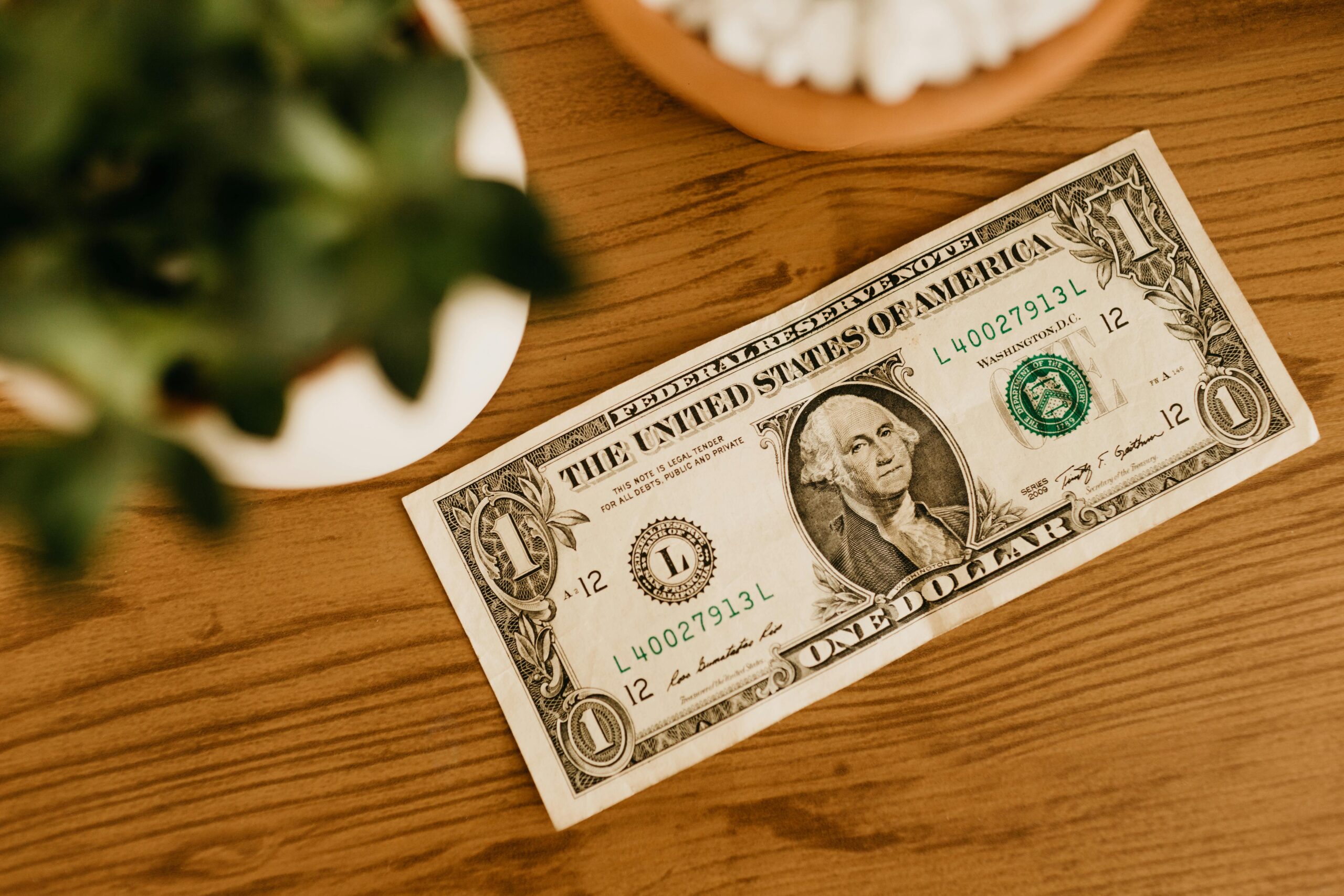 Figma Aims to Raise Nearly $1 Billion as IPO Roadshow Begins