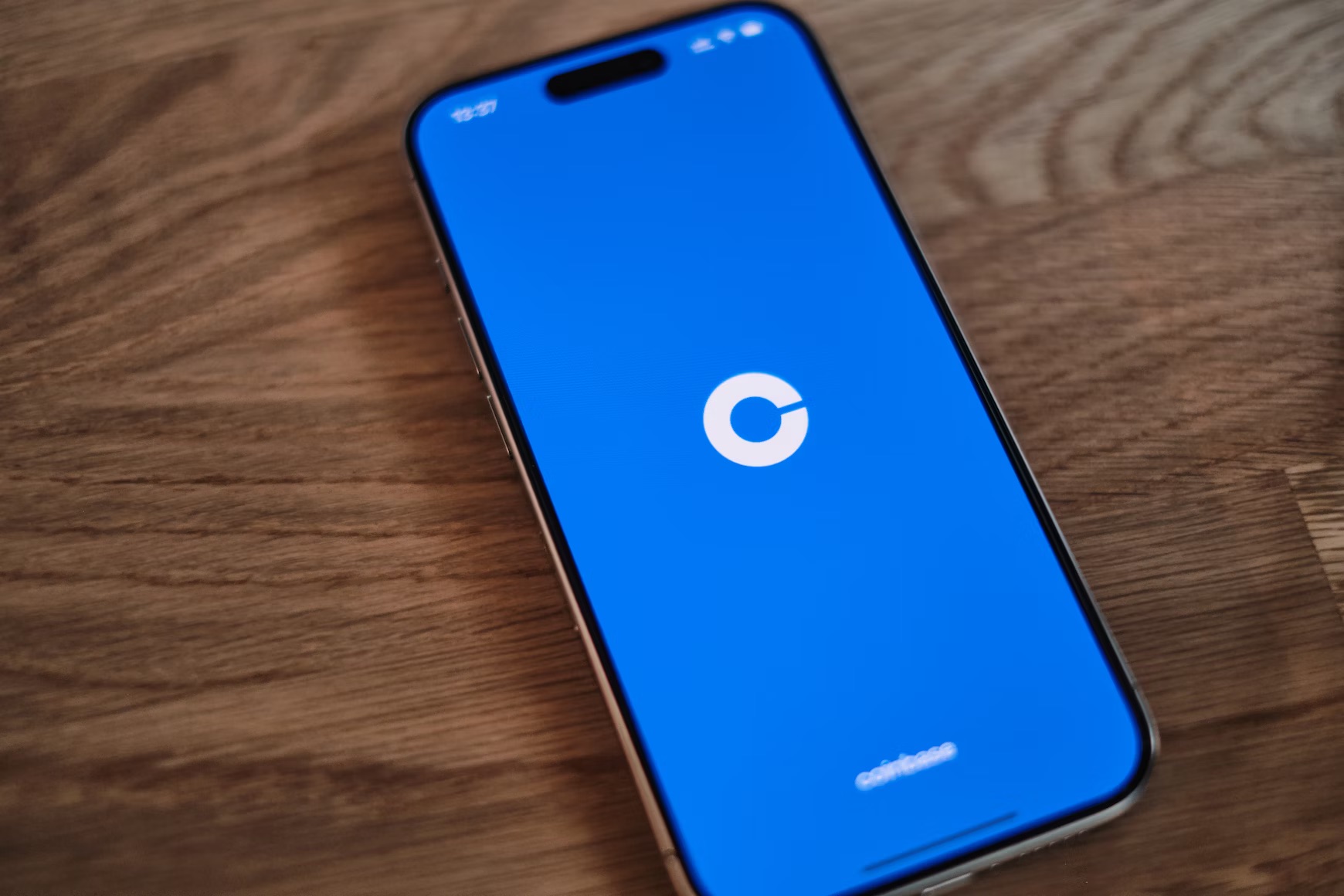 Coinbase Expands Offerings with Tokenized Stocks and Prediction Markets for U.S. Users