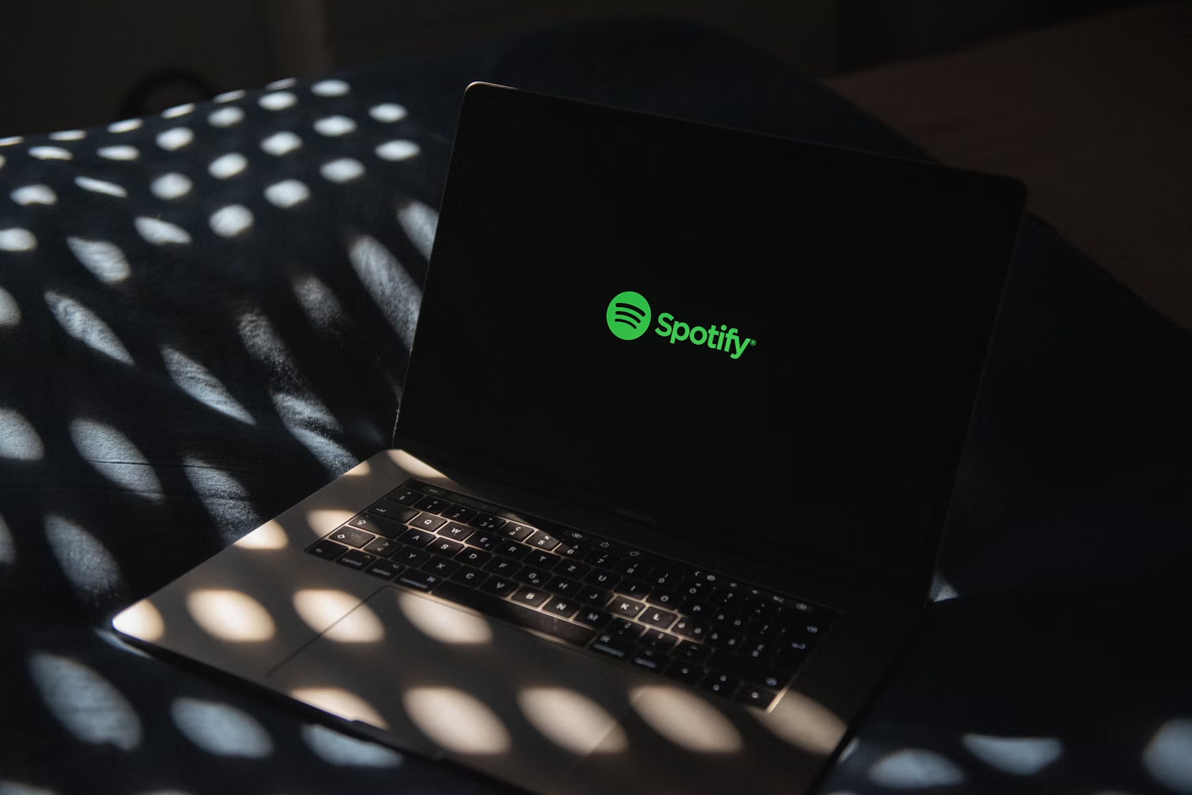Spotify to Label AI Music, Filter Spam, and More in AI Policy Change