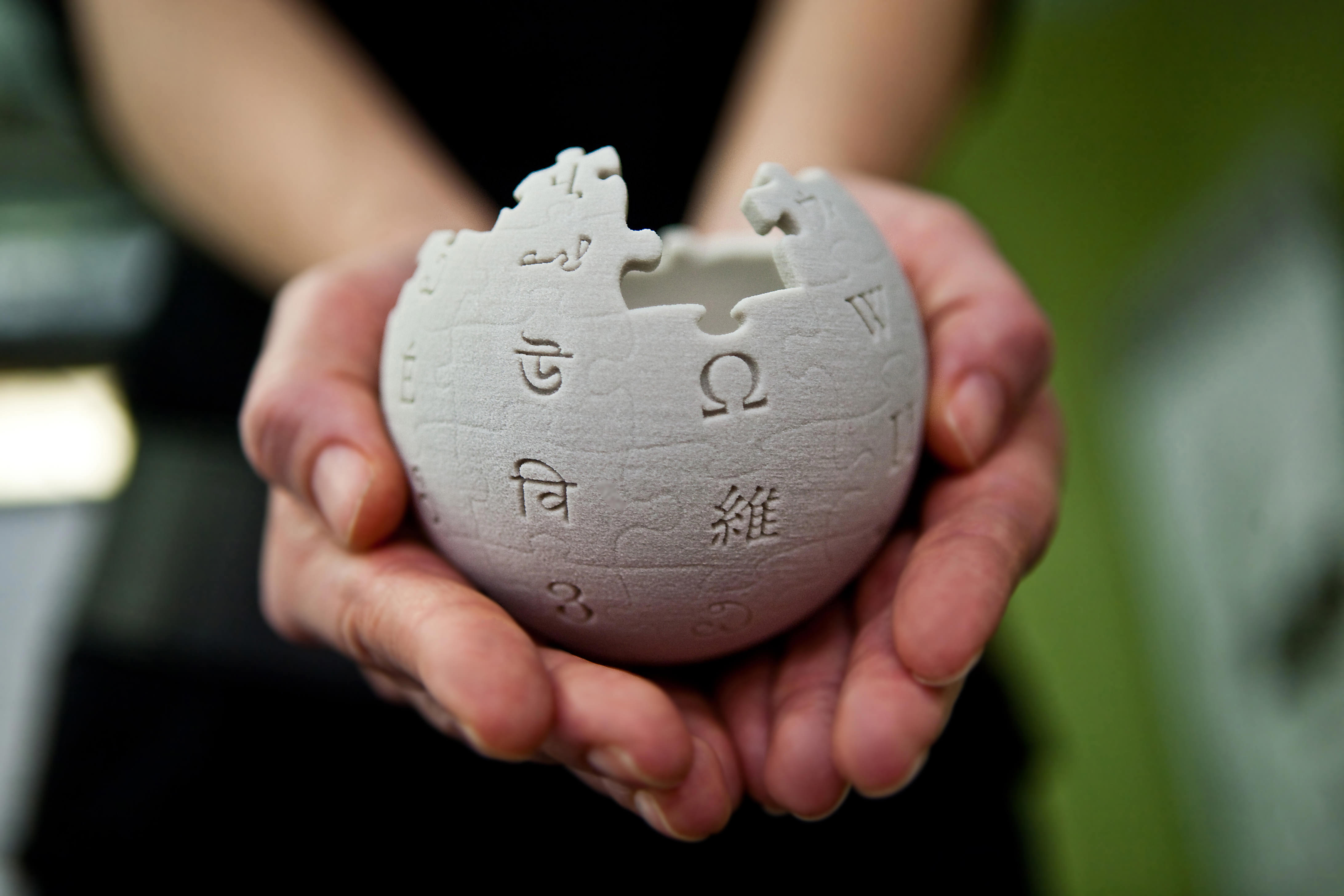 Wikipedia’s AI-writing guide offers clearest clues yet for spotting machine-generated prose
