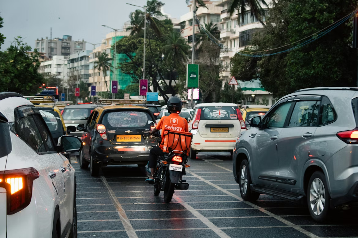 India Formally Recognizes Gig Workers, but Social Security Access Remains Unclear