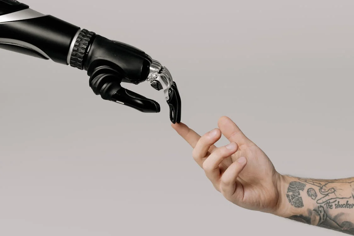 US AI Startups Raising $100 Million Or More In 2025