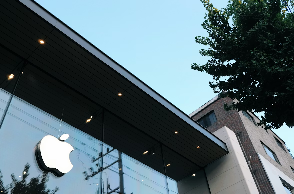 Apple’s Founding Agreement To Be Auctioned In Early 2026