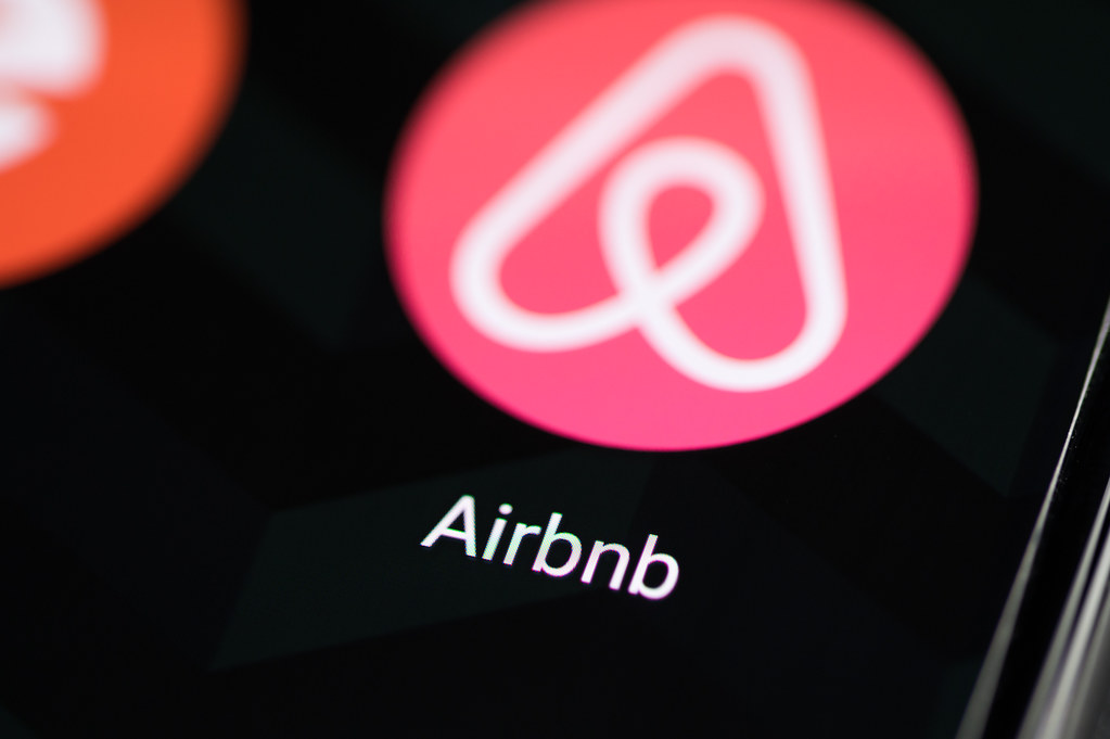 Airbnb Tests Kitchen Stocking Service With Instacart for U.S. Guests