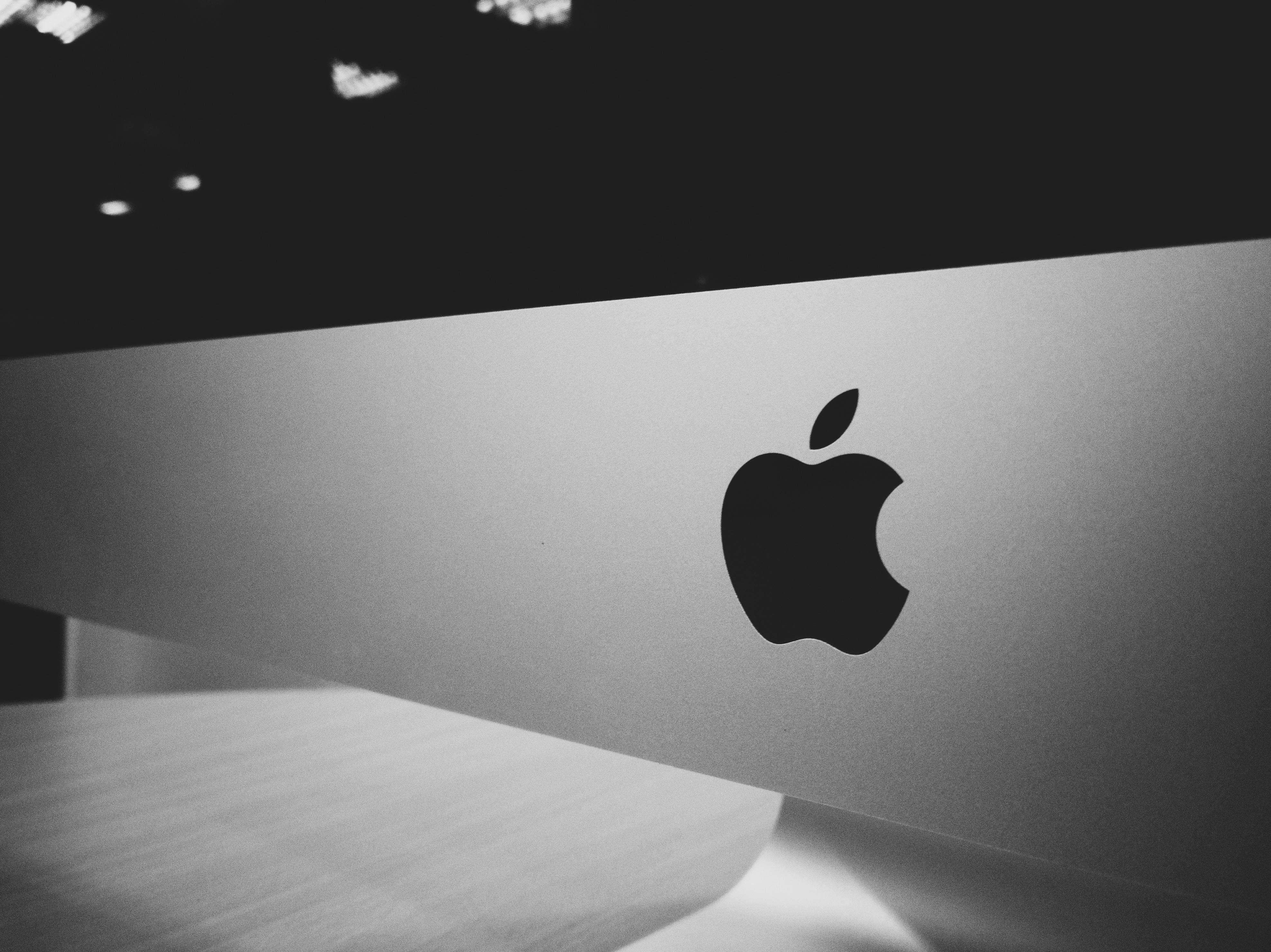 Apple Rolls Out Digital ID for Passport Verification at 250+ TSA Checkpoints