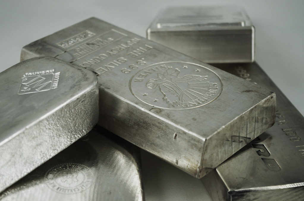 Silver Price Reaches Record High as Investors Anticipate US Rate Cut and Industrial Demand Surges