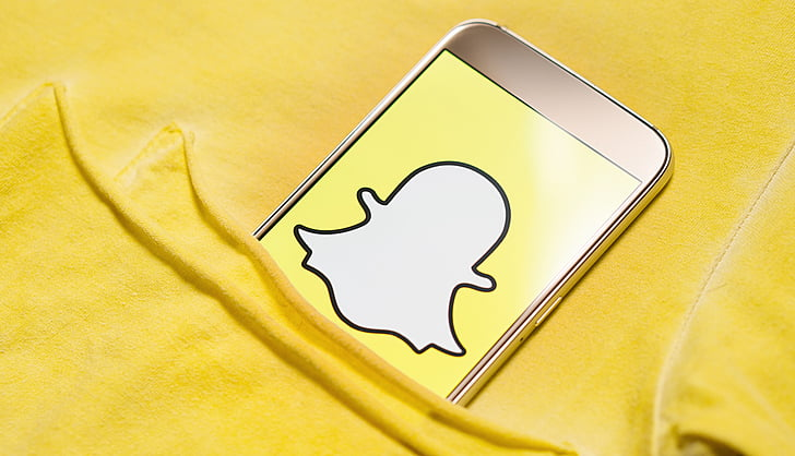 Snapchat Rolls Out 2025 Recap as Usage Data Shows Growth in Calls and Chats