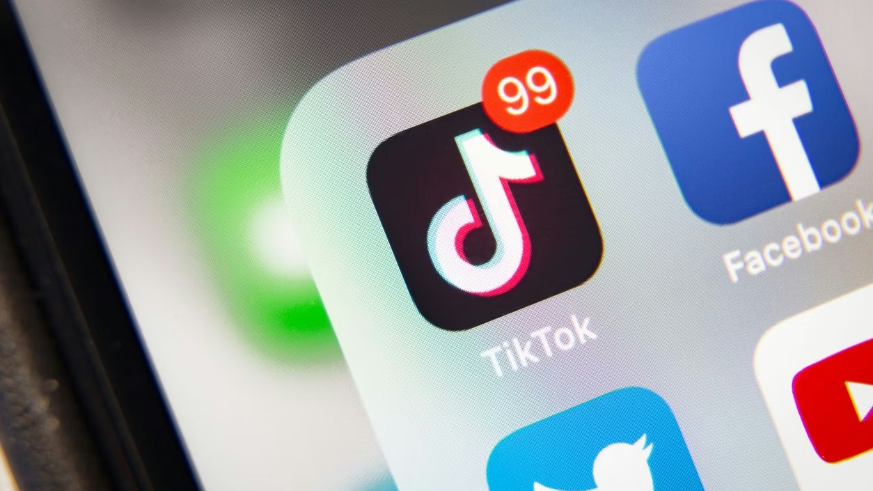 ByteDance signs binding deal to hand majority of TikTok US business to investors