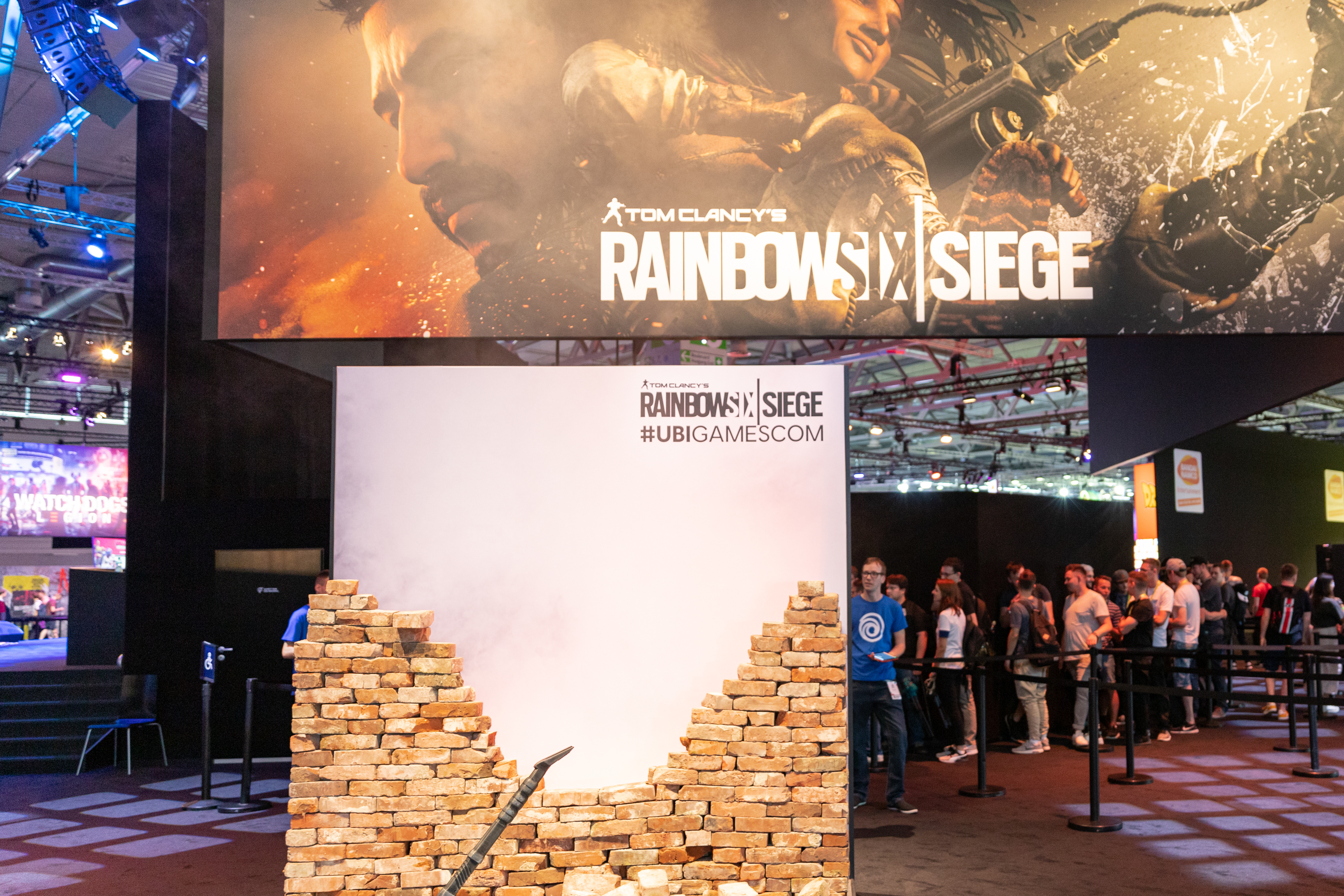 Ubisoft Shuts Down Rainbow Six Siege Servers After Breach Triggers Massive Credit Glitch