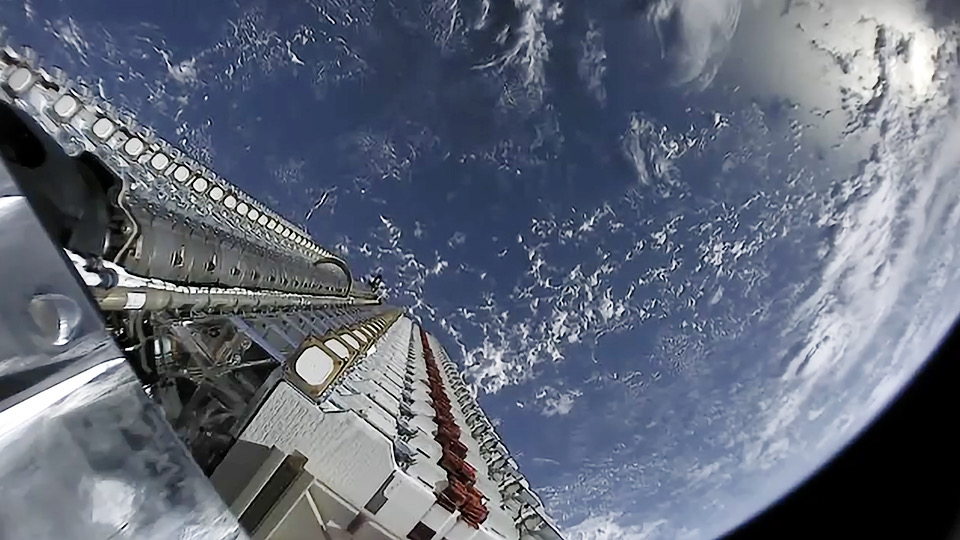 FCC Approves 7,500 More Starlink Satellites For SpaceX Network